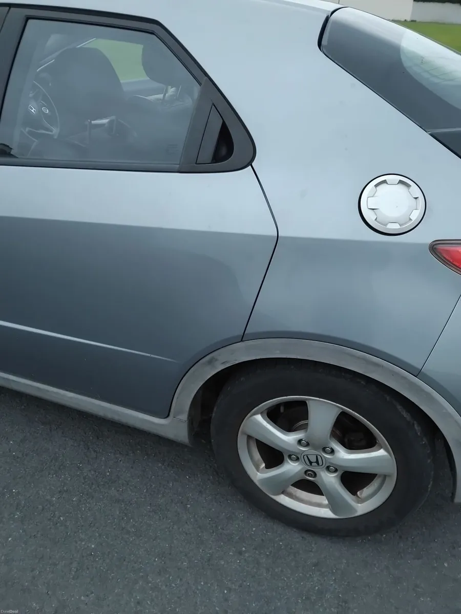 Honda Civic 2009 - Image 5