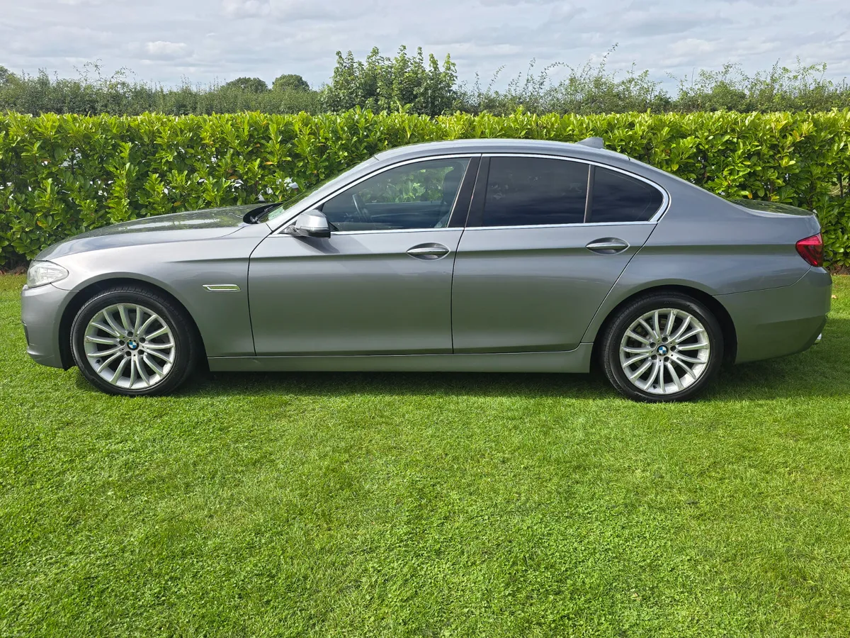 141 BMW 5-Series 520 Luxury New Nct - Image 6