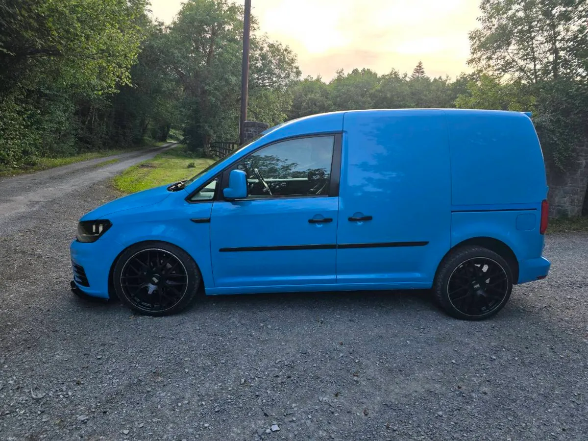 VW Caddy - Image 5