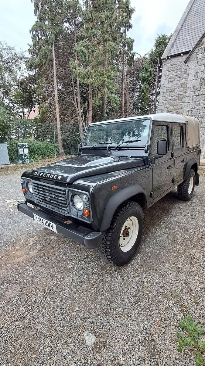 Land Rover Defender 2014 Double Cab Pickup - Image 1