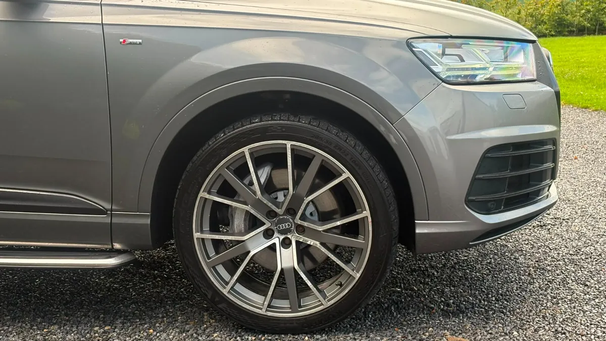 Audi Q7 2017 - Image 5
