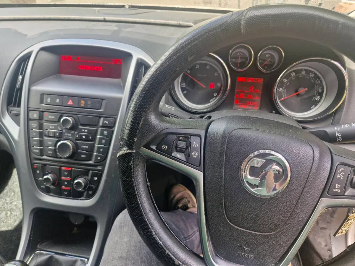 Vauxhall astra 1.7 diesel new NCT - Image 4