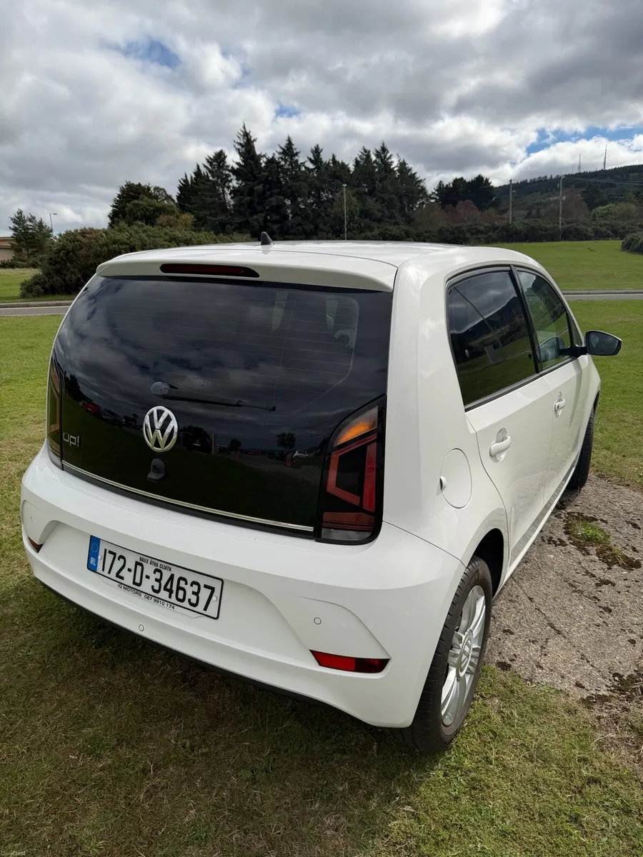 2017 Volkswagen High Up! 1.0 Petrol Automatic - Image 5