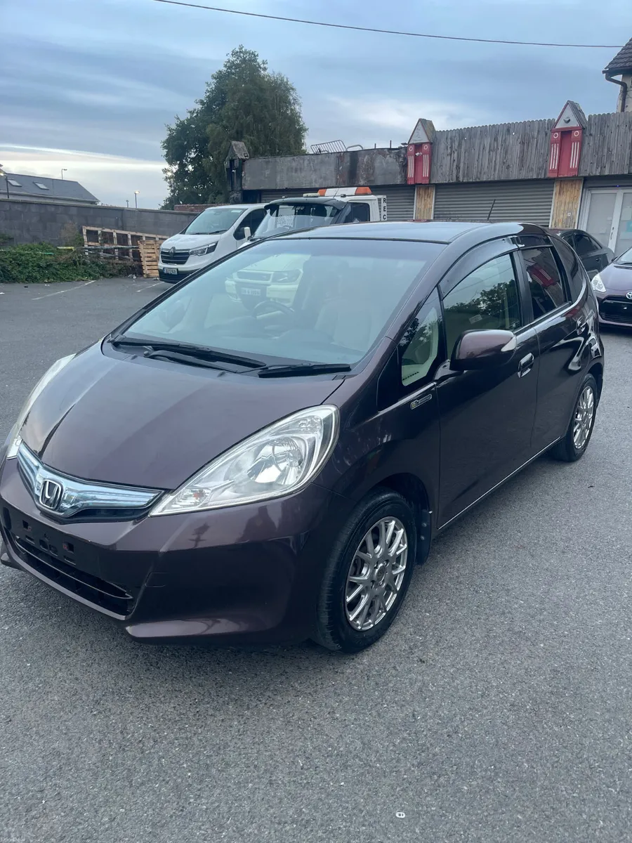 2012 Honda fit hybrid low mileage 65k only - Image 4