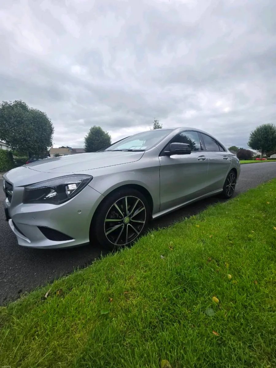 Mercedes-Benz - Image 2