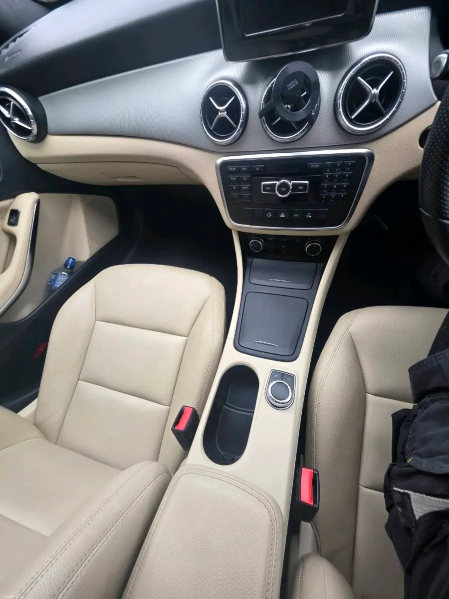 Mercedes-Benz - Image 6