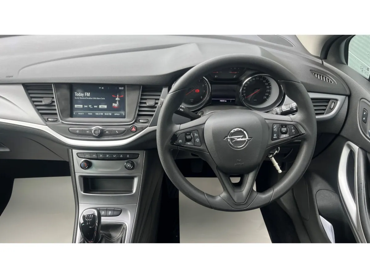 Opel Astra SC 1.0I TURBO 105PS 5DR * Low Kms * - Image 5