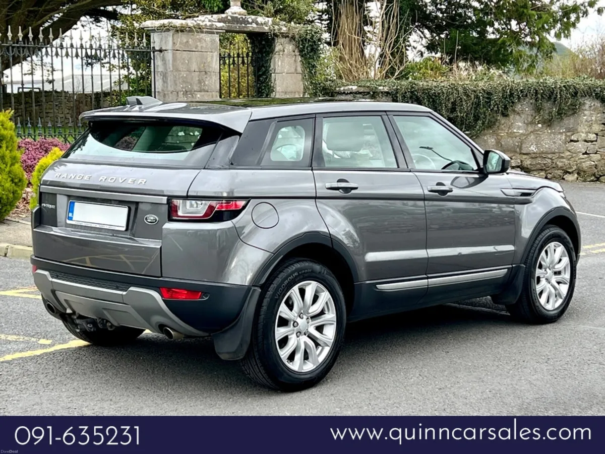 Land Rover Range Rover Evoque 2.0 TD4 SE AUTO - Image 3