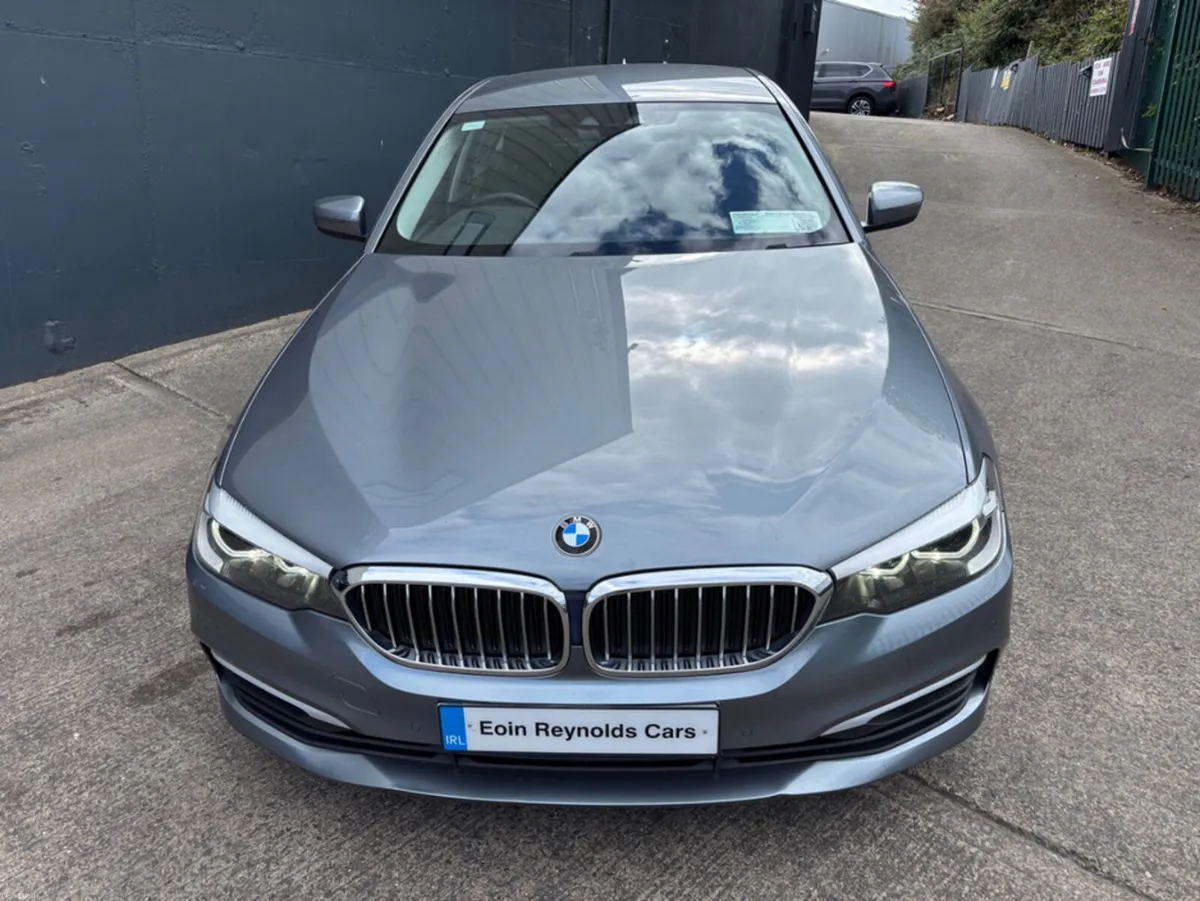 BMW 5-Series 520D AUTO SE VERY CLEAN!.. - Image 2