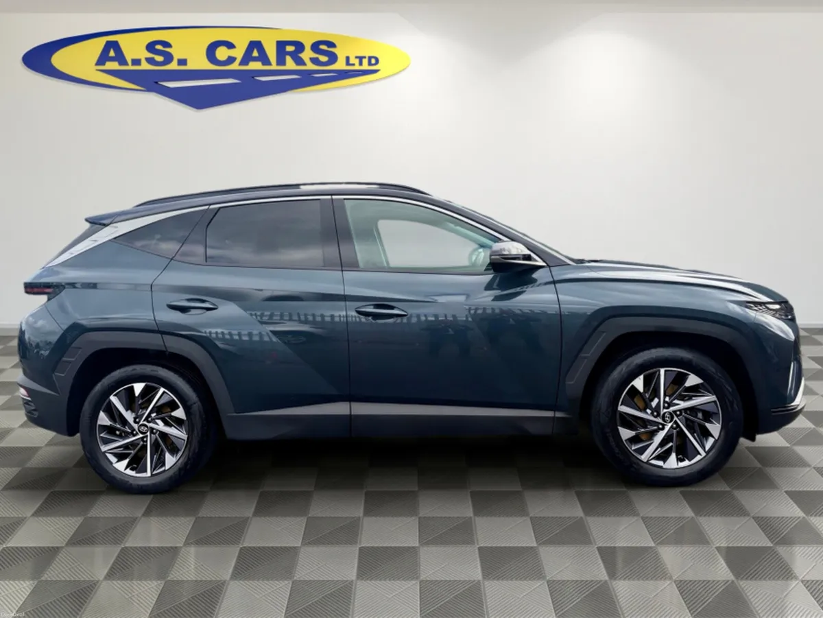 Hyundai Tucson IX35 EXECUTIVE PLUS ** IRISH CAR ** - Image 3