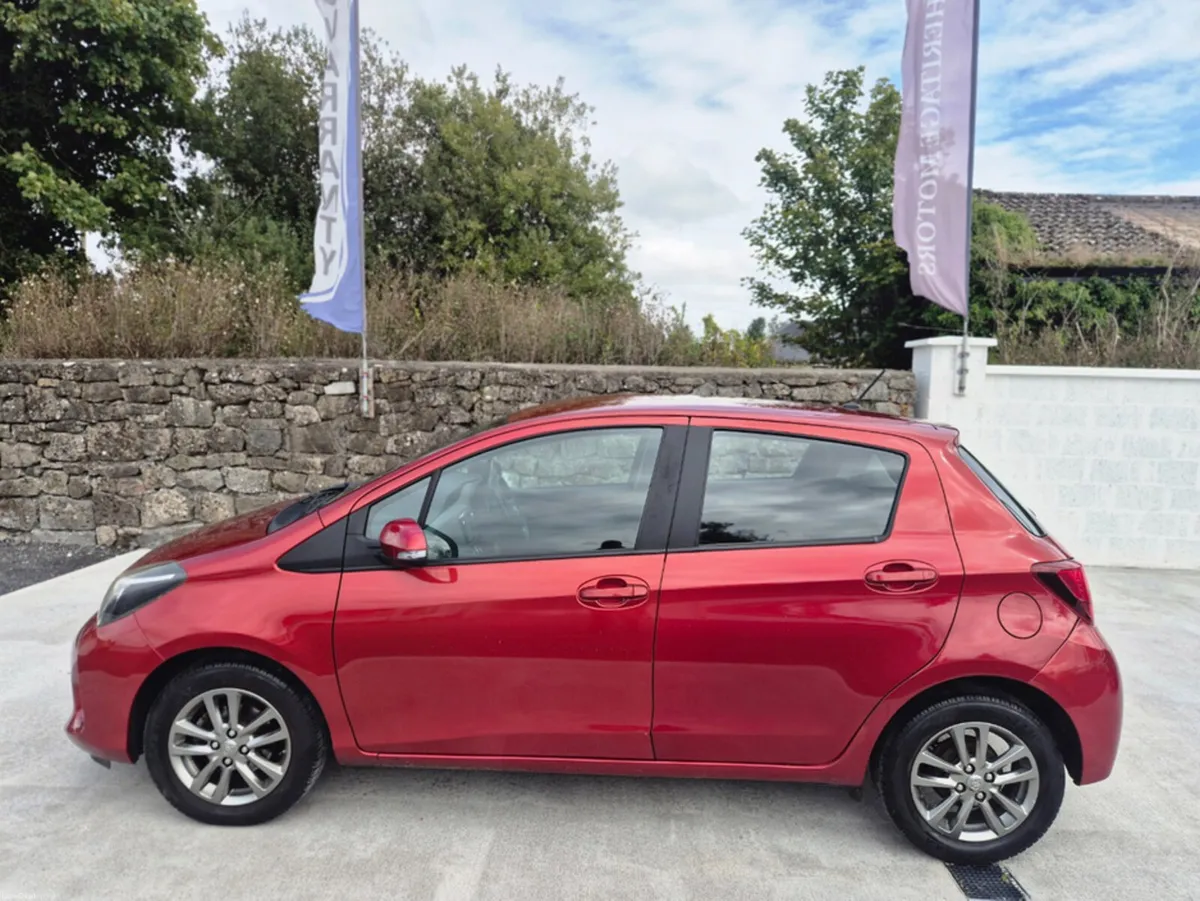 Toyota Yaris 1.33 VVTI ICON 5DR 99BHP - Image 2