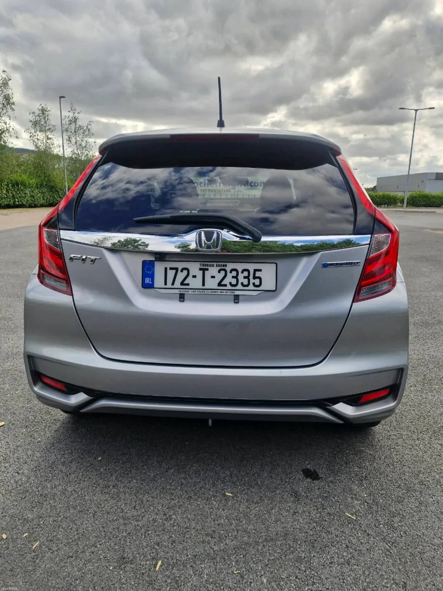 2017 Honda Fit 1.5 Hybrid Automatic - Image 6