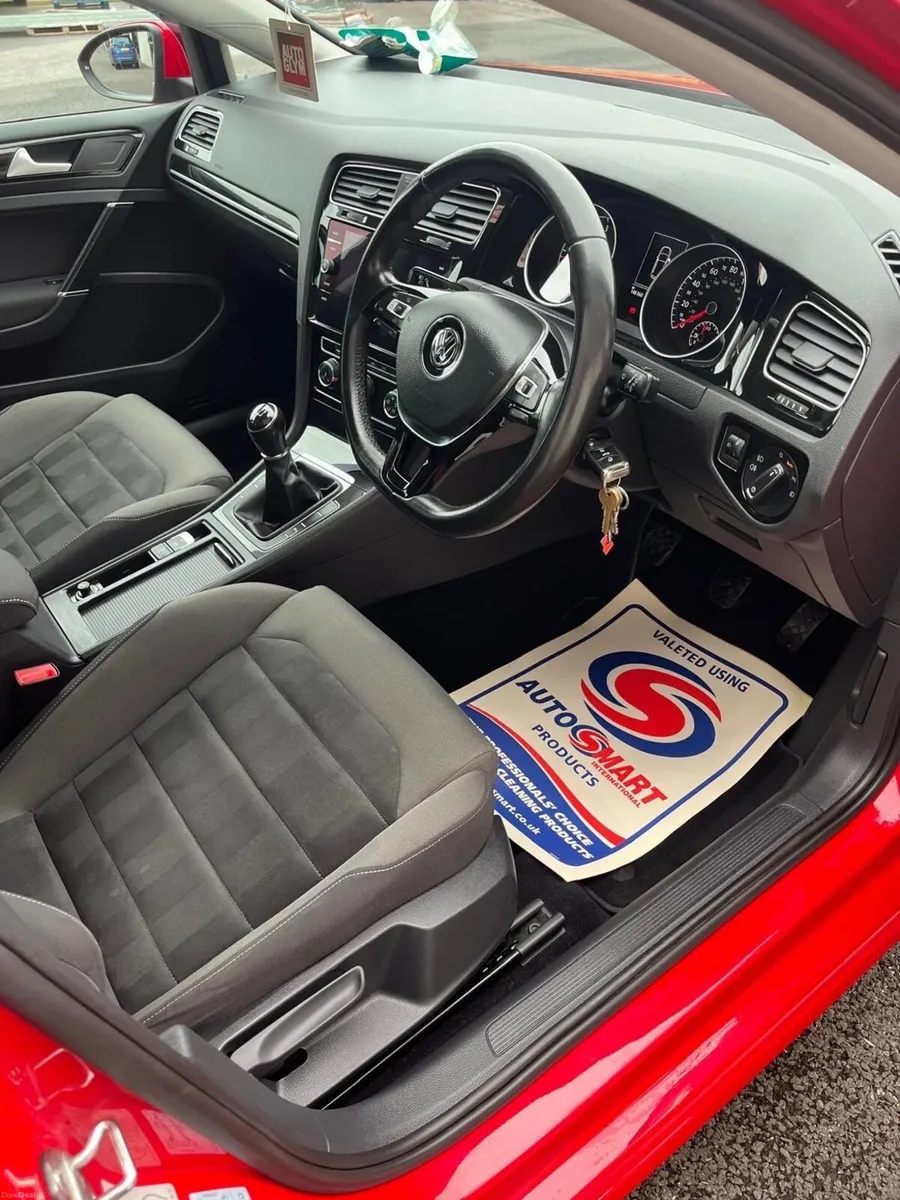 Volkswagen Golf 2017 - Image 2