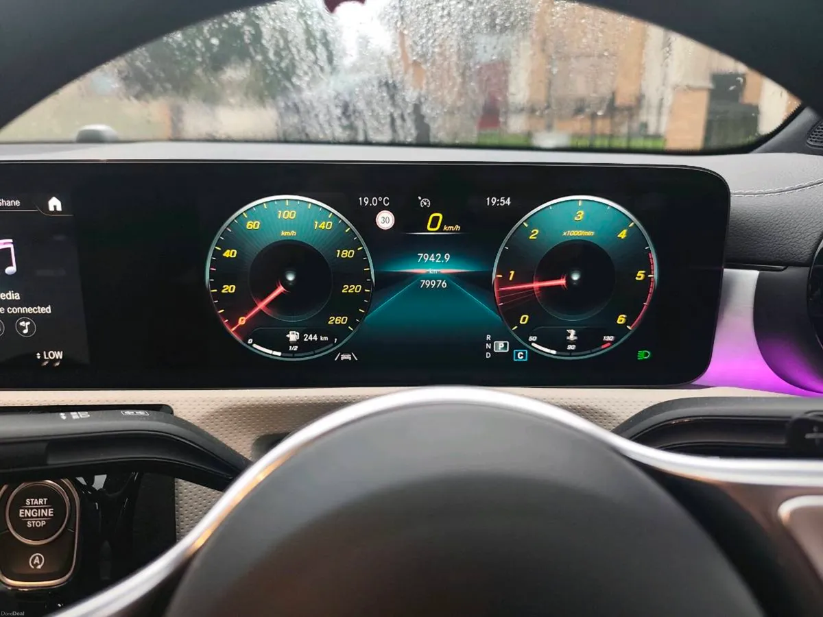 Mercedes Benz CLA180D Special Edition - Image 5