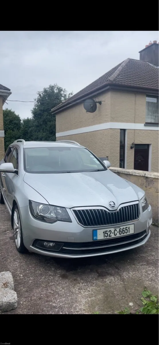 Skoda Superb Estate 2.0 TDI 170bhp - Image 3