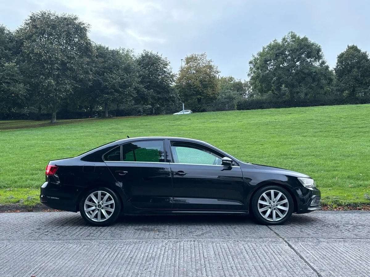 2015 Volkswagen Jetta 2.0 HDI HIGHLINE AUTOMATIC - Image 5