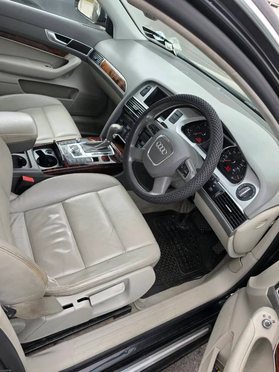 Audi A6 2010 Automatic - Image 4