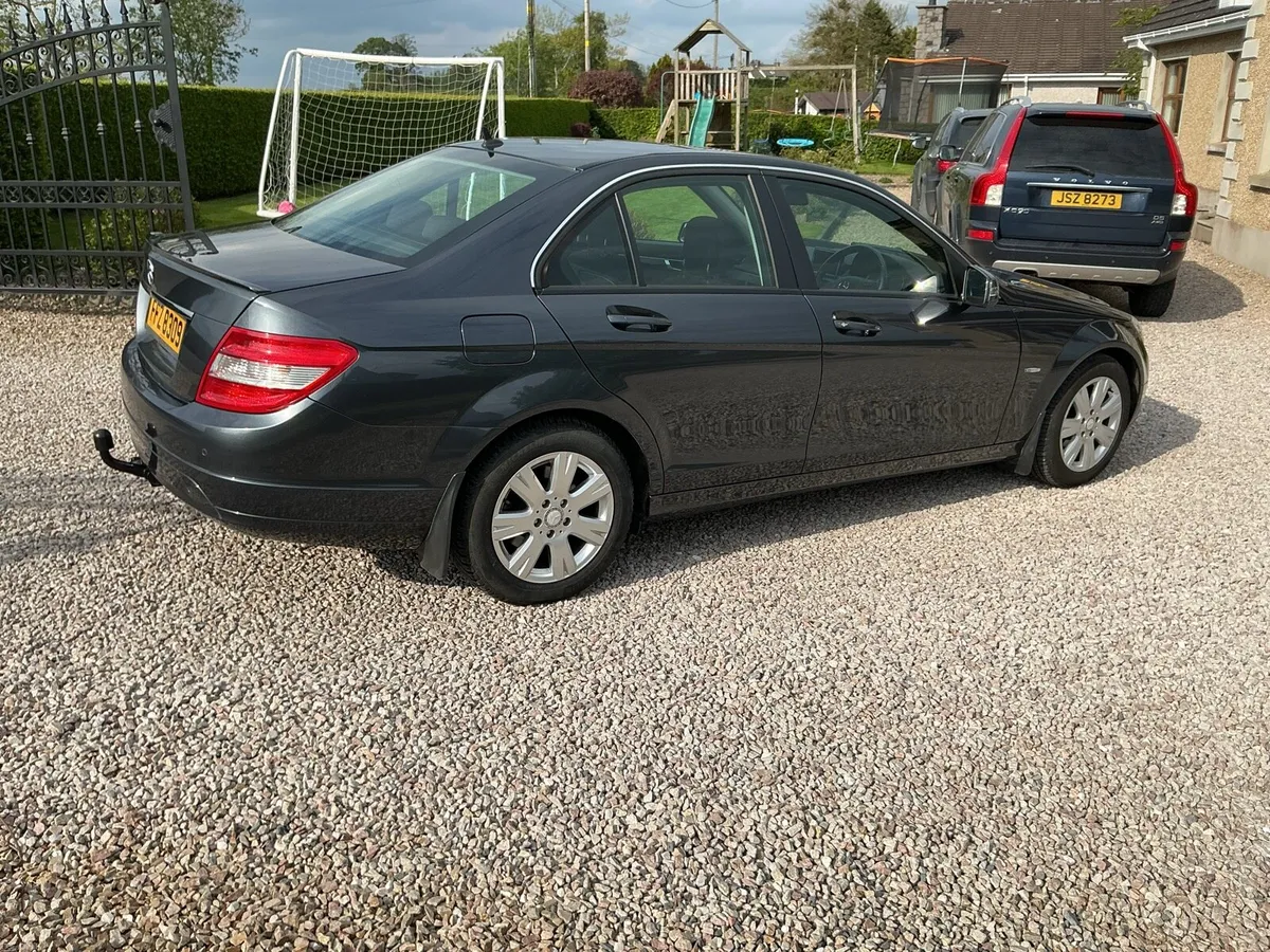 Mercedes C220 CDI immaculate 97000 Mls 1 year MOT - Image 3