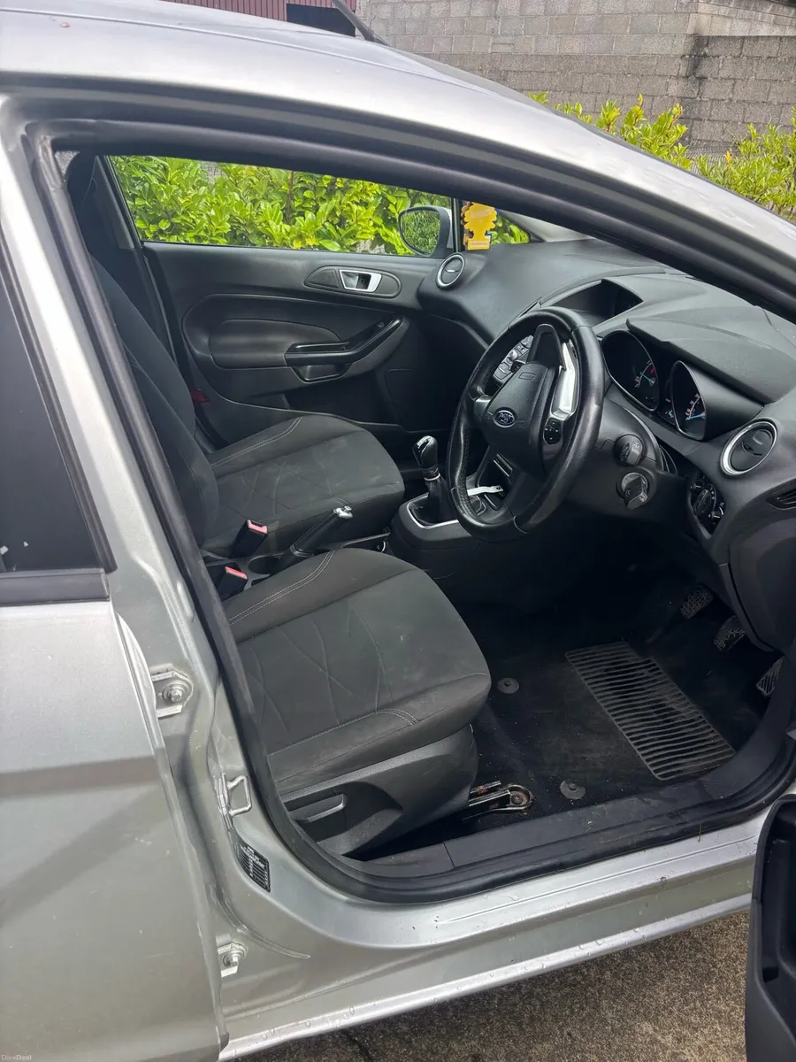 Ford Fiesta - Image 6