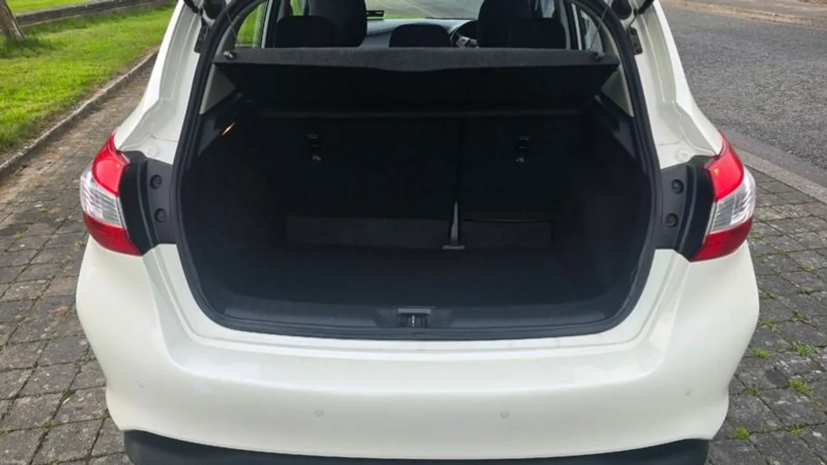 2014 Nissan Pulsar 1.5 Diesel - High Spec - Image 5