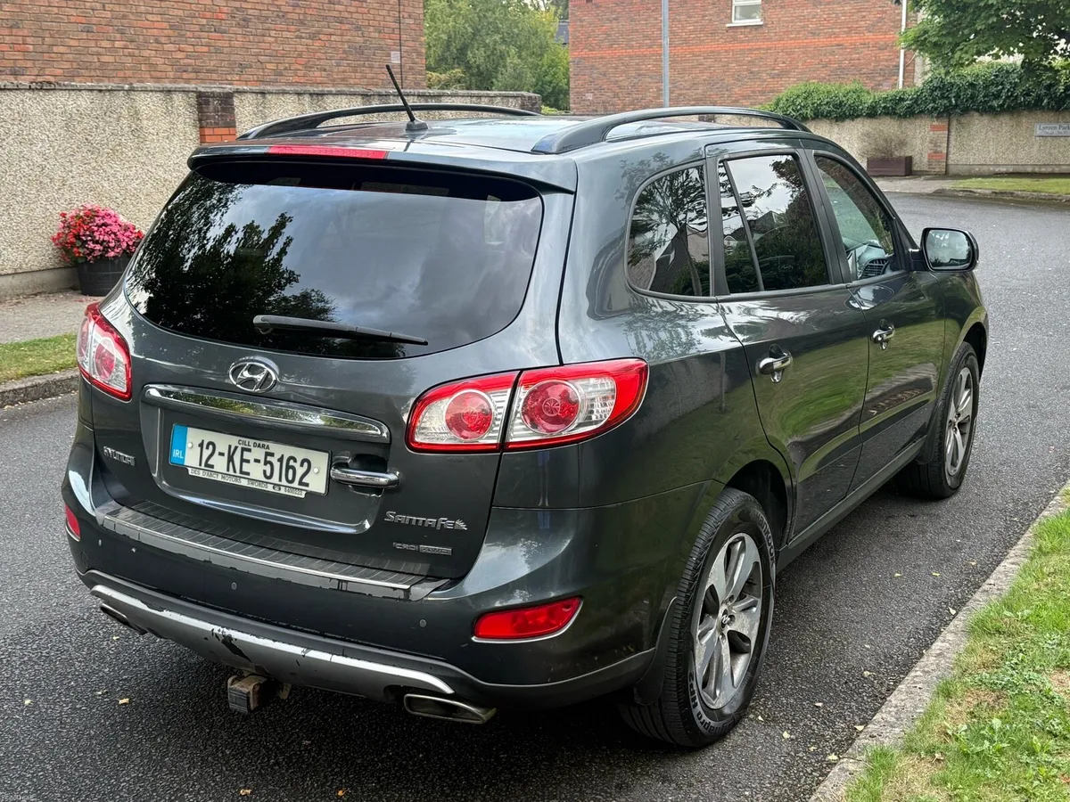 12 Hyundai Santa Fe NEW NCT 05/27 - Image 4