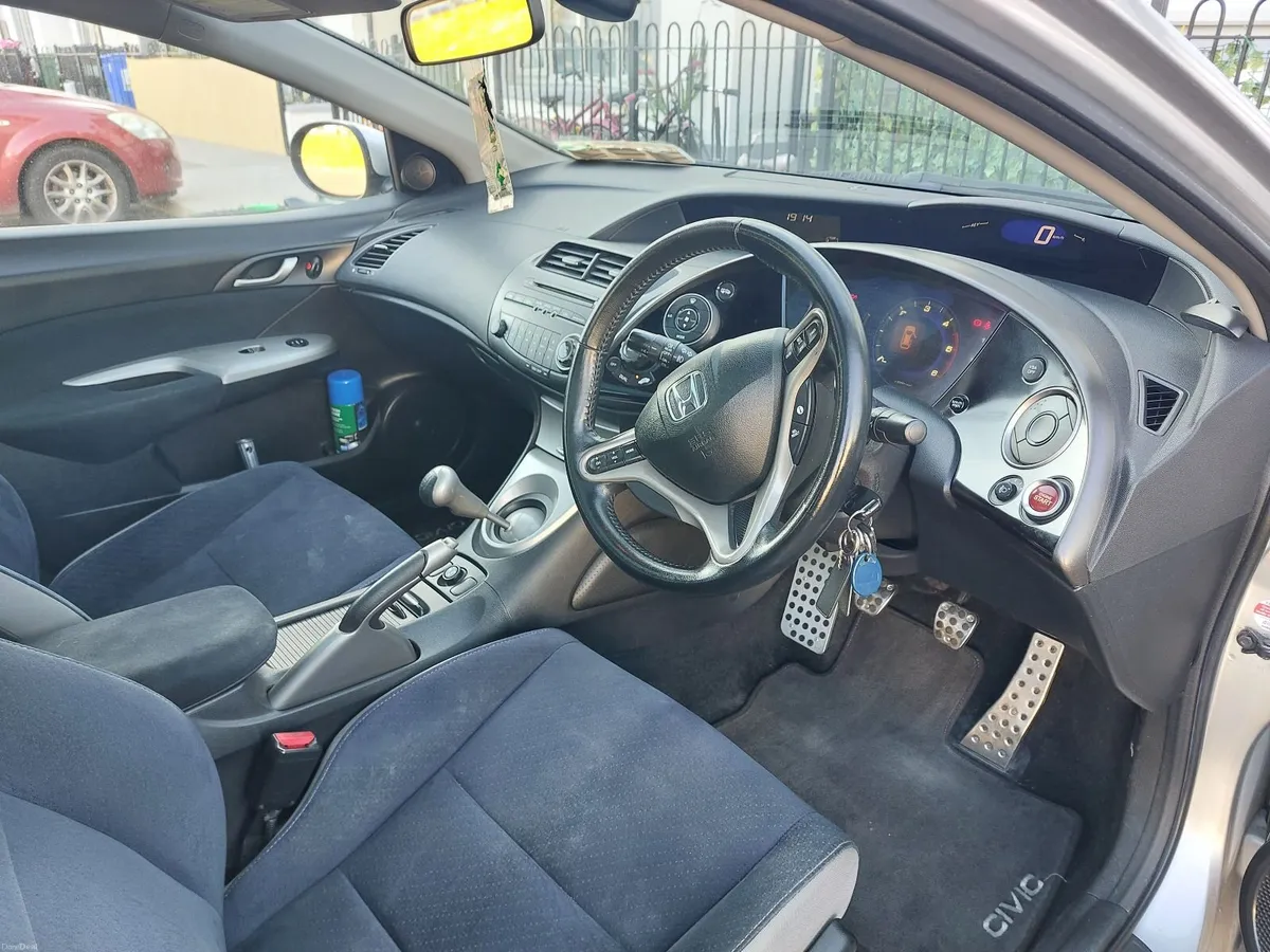 Honda Civic 2009 - Image 6