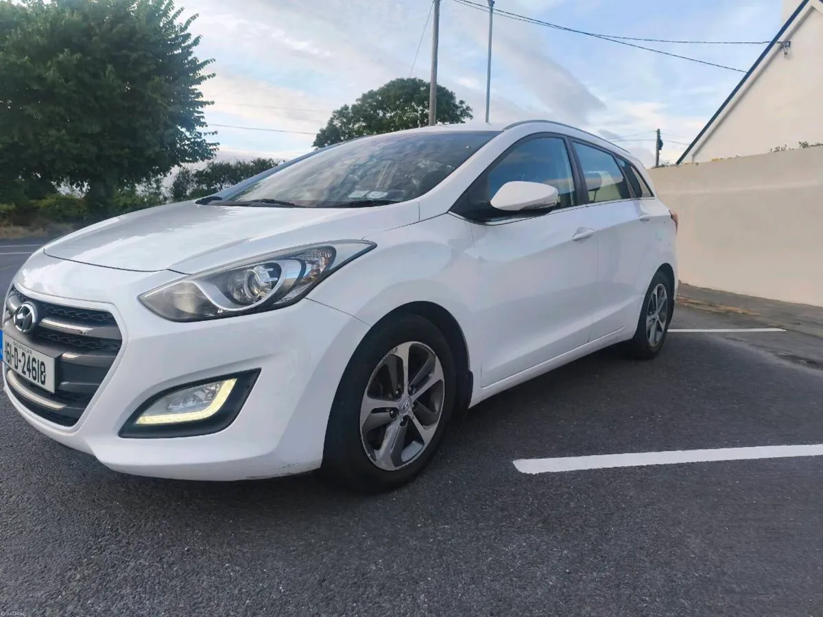 Hyundai i30 ,,,, trade in to clear - Image 2