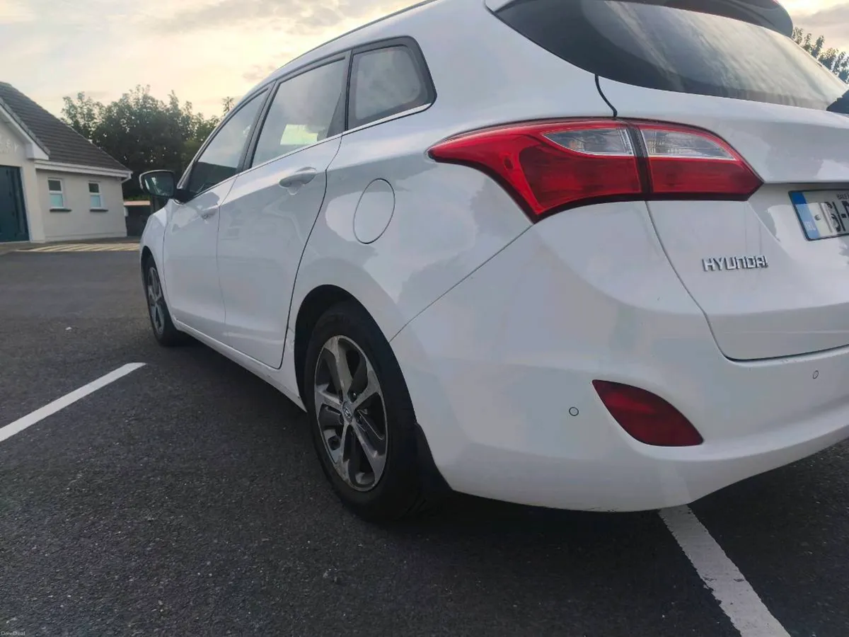 Hyundai i30 ,,,, trade in to clear - Image 6