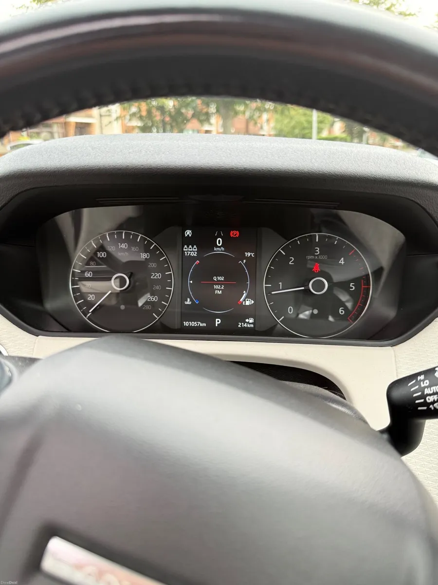 Land Rover Range Rover Velar 2019 - Image 1