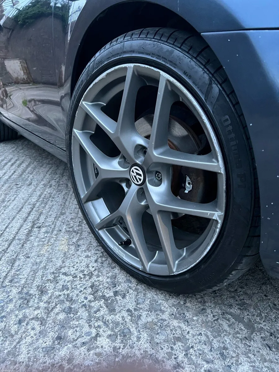 2011 VW GOLF 1.6 DIESEL - Image 4