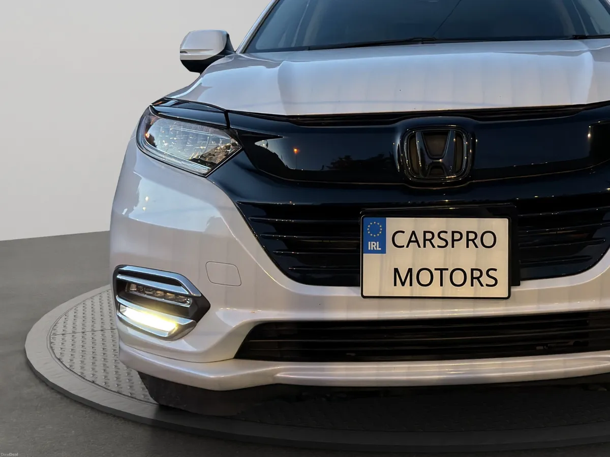 Honda VEZEL 2019 *FULL SPEC* - Image 6