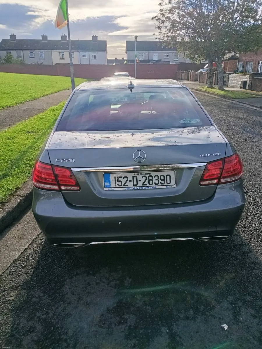 2015 Mercedes E220 bluetech CDI - Image 4