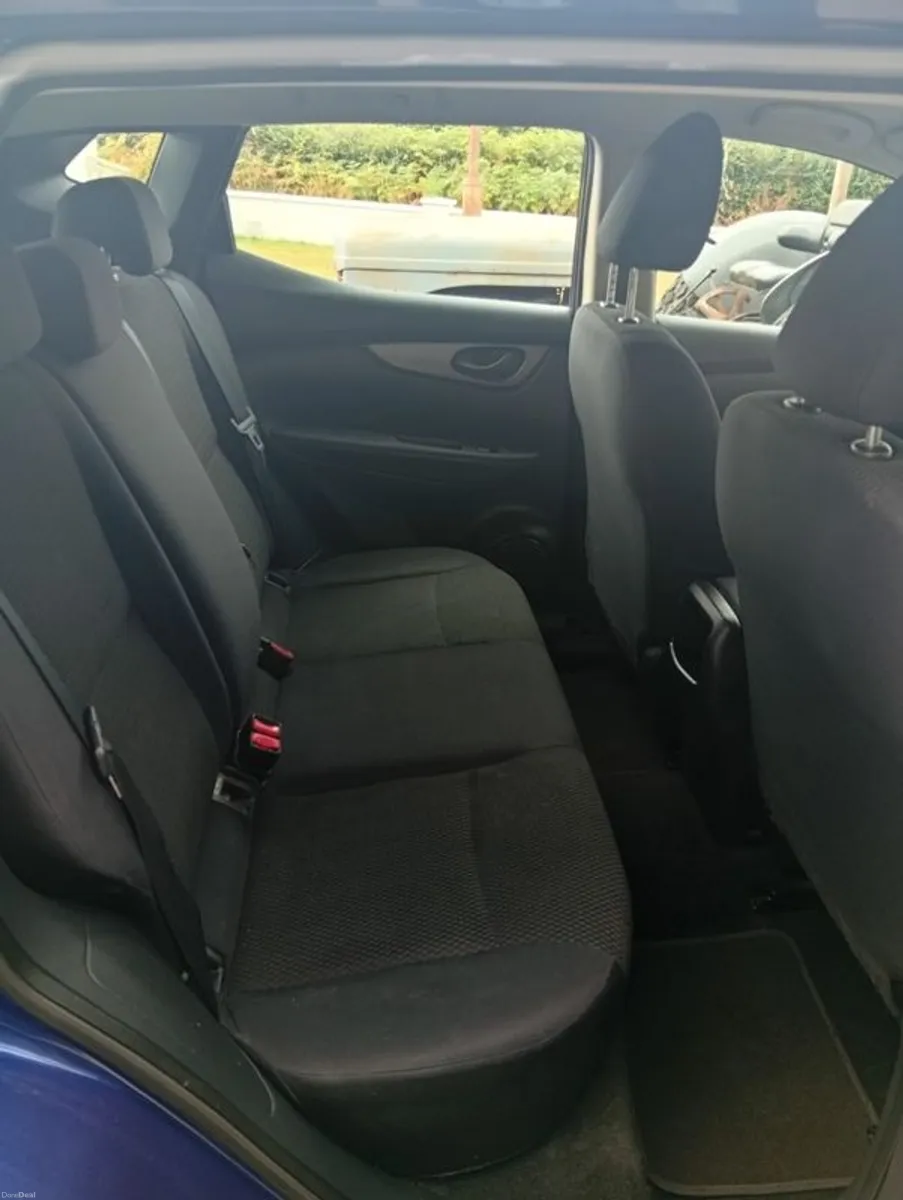 2017 Nissan Qashqai - Image 6