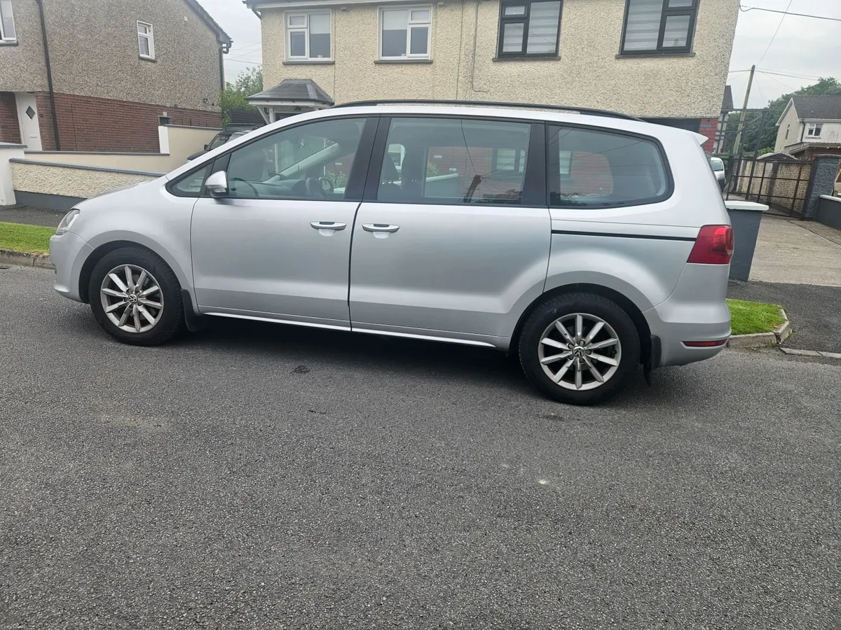 Volkswagen Sharan 2012 - Image 1