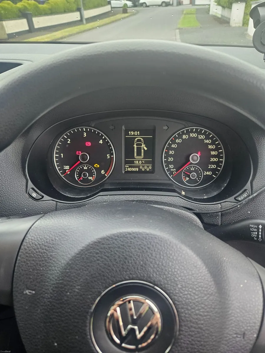 Volkswagen Sharan 2012 - Image 3