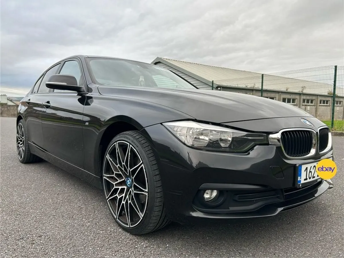 Bmw 318d 2016 - Image 6