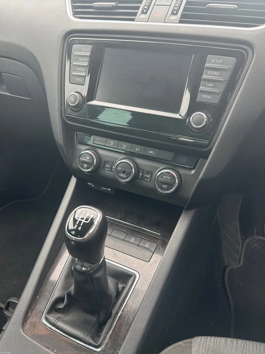 Skoda Octavia 2017 - Image 6