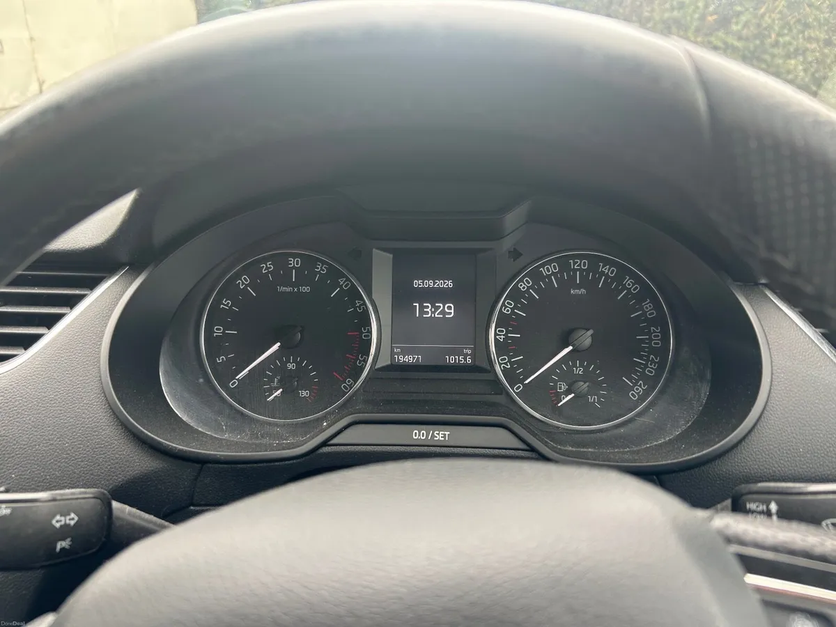 Skoda Octavia 2017 - Image 5
