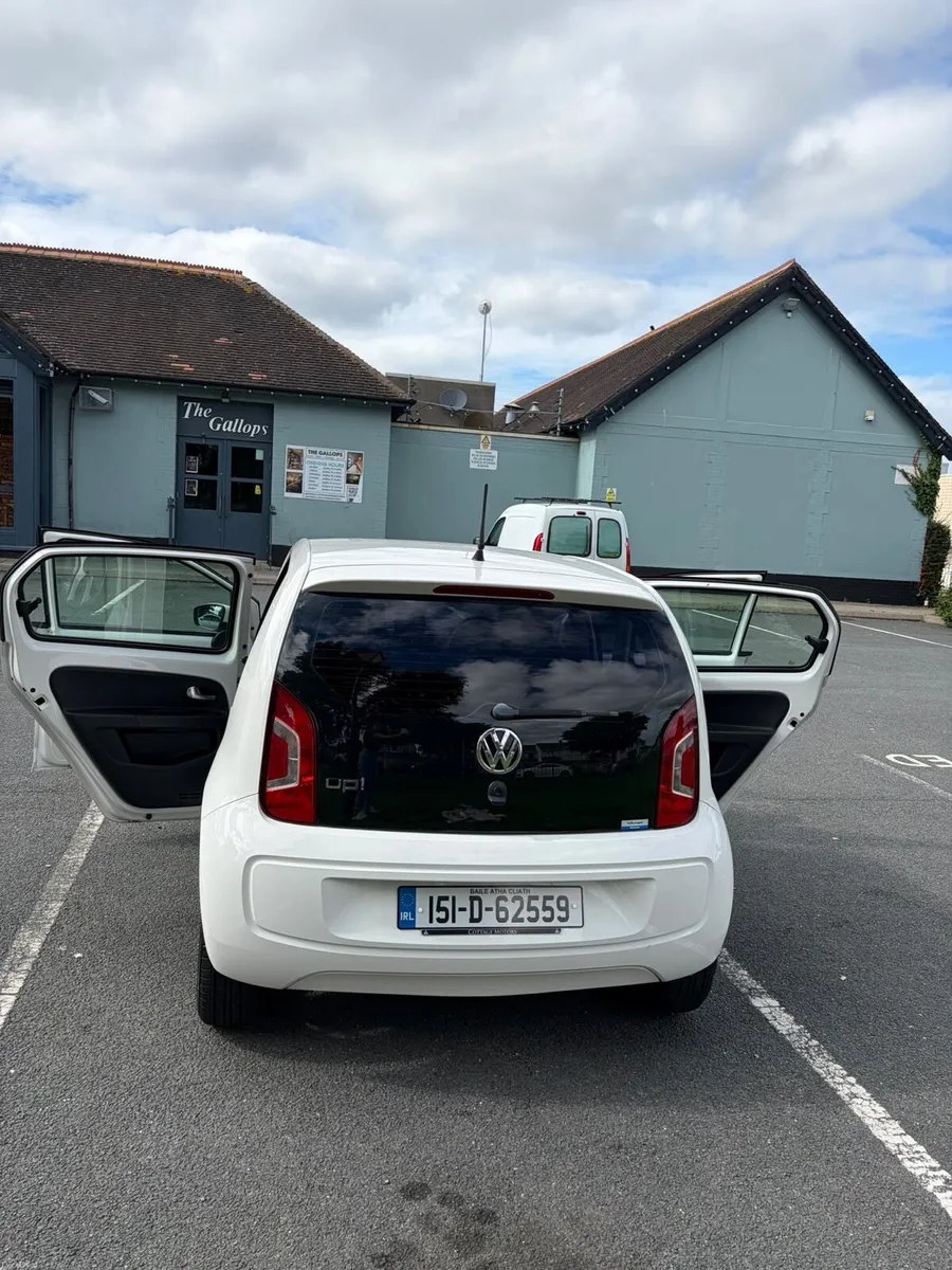 Volkswagen Up! 2015 Automatic – For Sale - Image 2