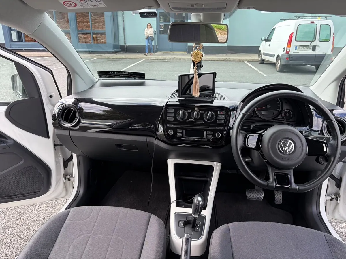 Volkswagen Up! 2015 Automatic – For Sale - Image 3