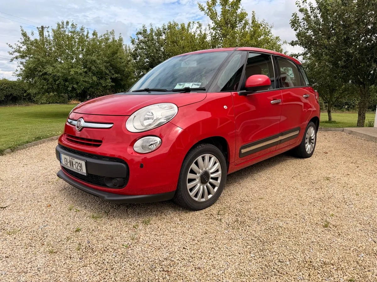 Fiat 500L - Image 1