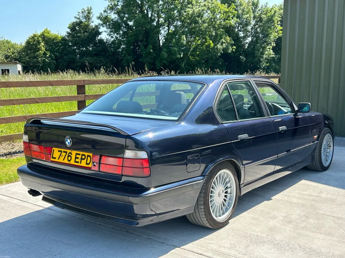 Car - Image 2