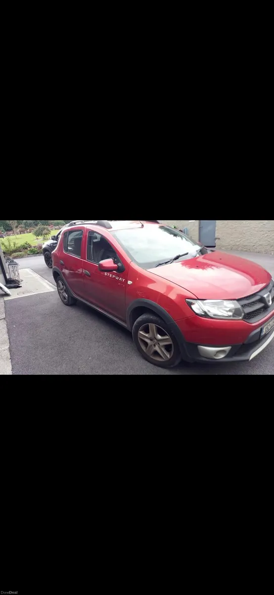 Dacia Sandero  Diesel  2015 - Image 2