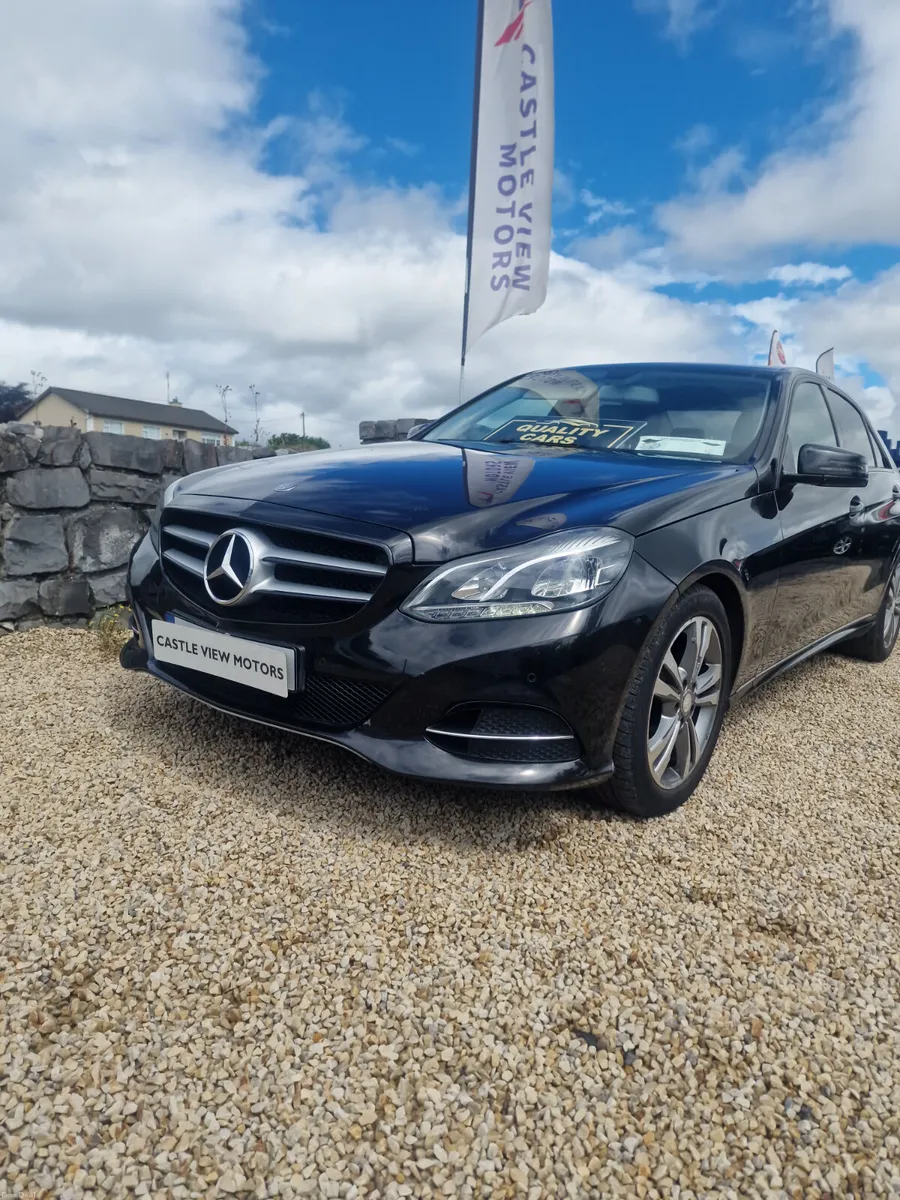 15 Mercedes-Benz Auto New Nct - Image 2