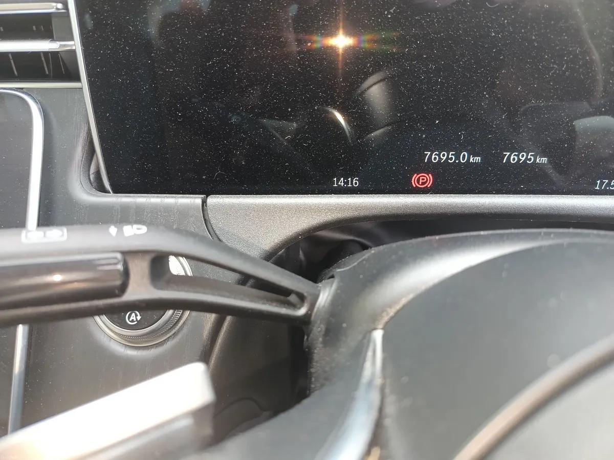 Mercedes-Benz E-Class 2025 - Image 4
