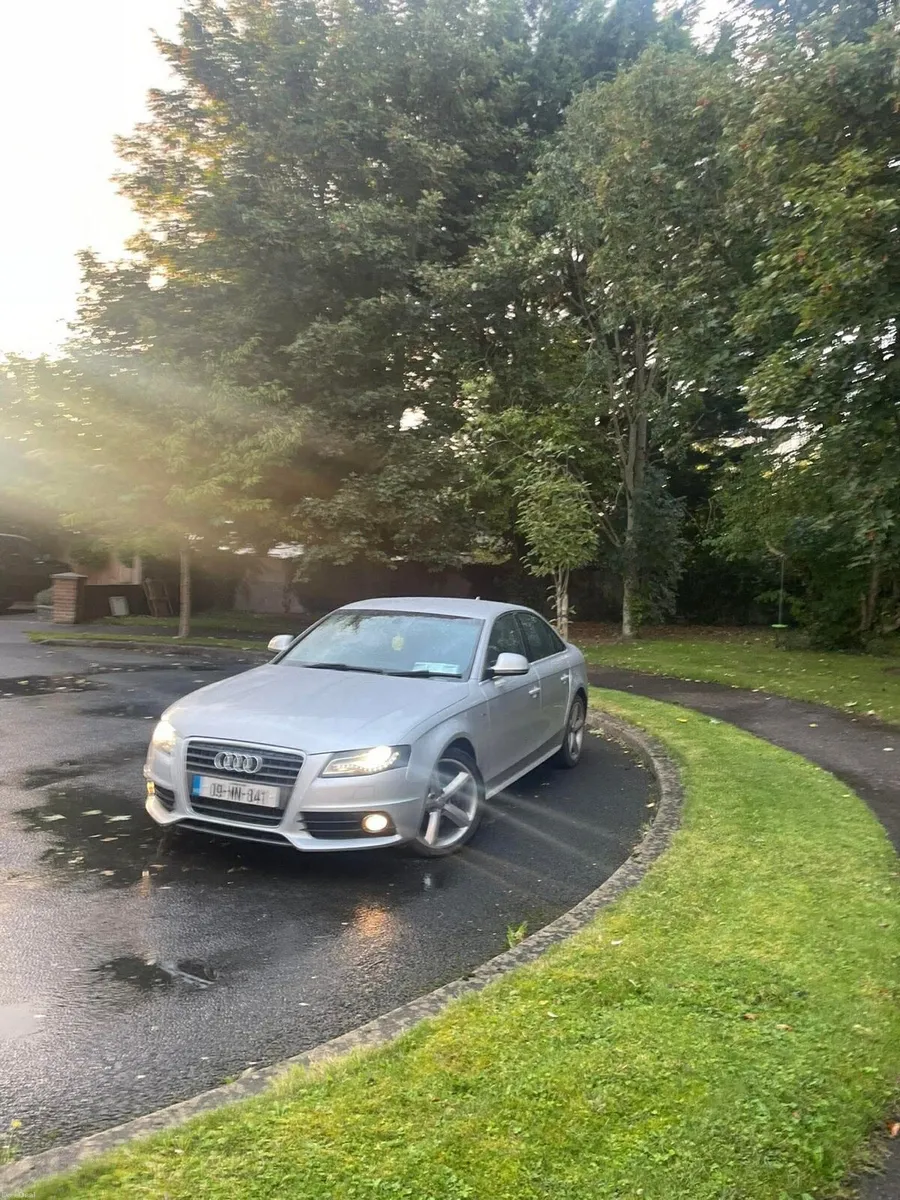 Audi A4 - Image 1