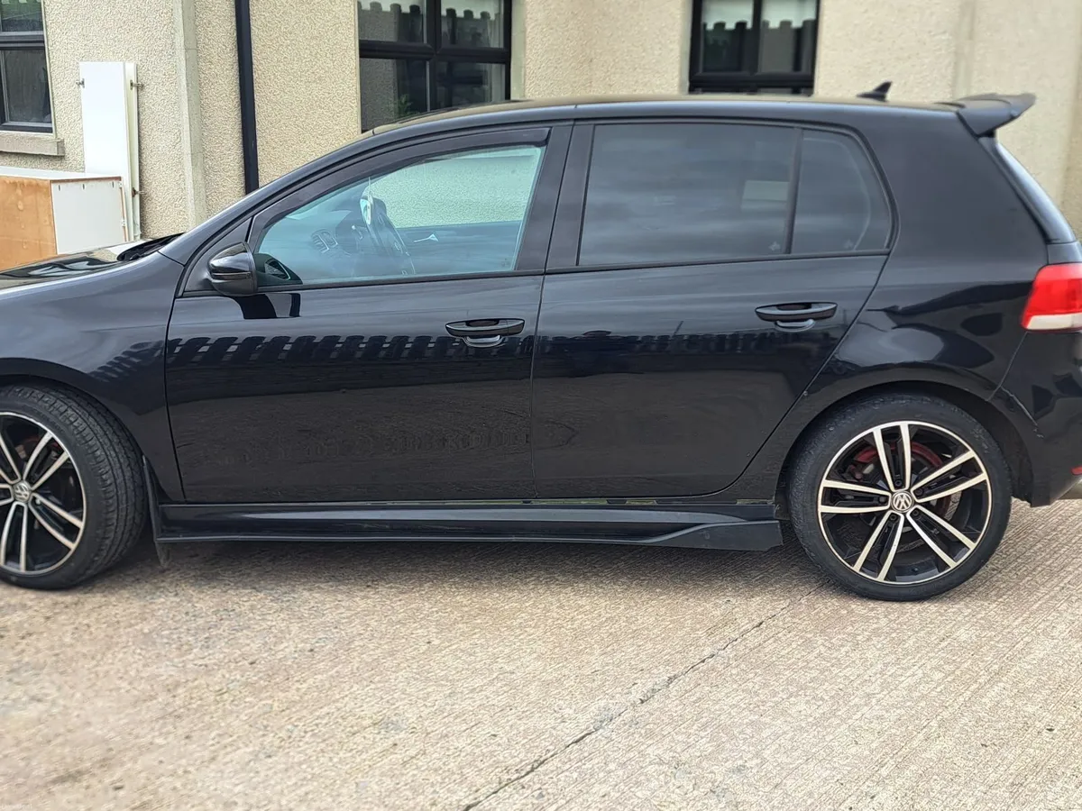 Volkswagen Golf 2011 - Image 3