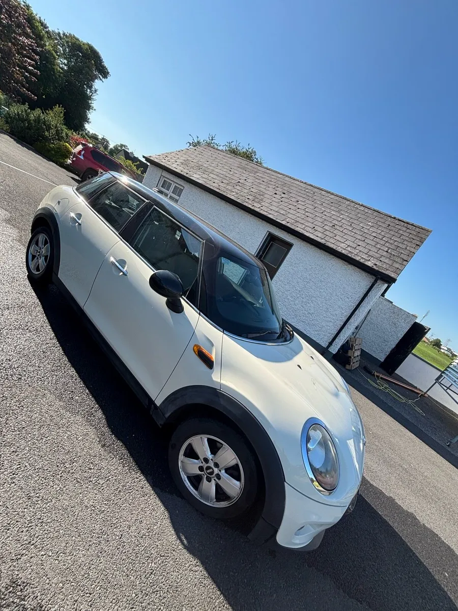 Mini Cooper 1.5 Petrol - Image 3