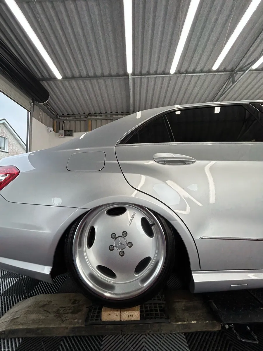 Mercedes Benz E-Class - Image 5