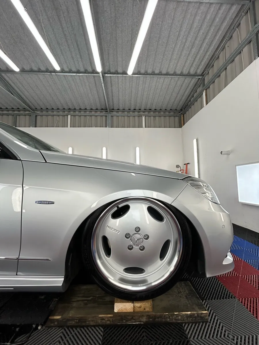 Mercedes Benz E-Class - Image 6